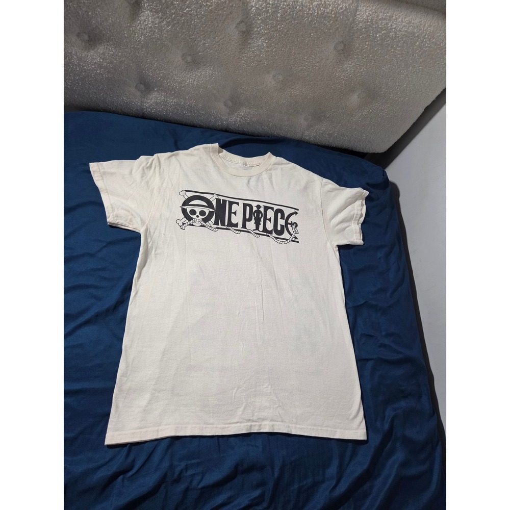 One Piece Anime Straw Hat Crew Jolly Roger Graphic T-Shirt Cream Mens Medium